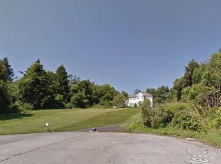 2 Fairlea Dr, Monroe, CT 06468