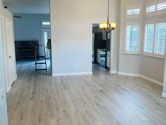 Entry/Dining Room