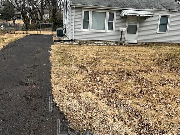 2nd image of 10 McNulty Dr