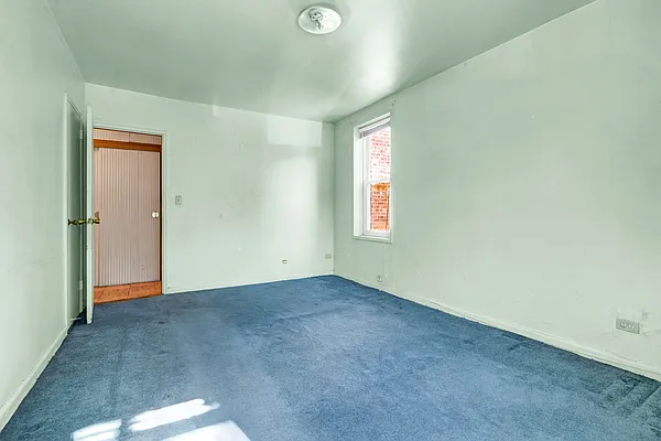 Sold by Mitra Hakimi Realty Group, LLC | media 18