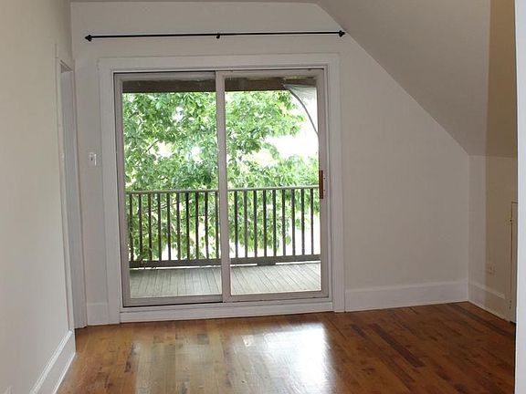 5th image of 2637 N Emmett St