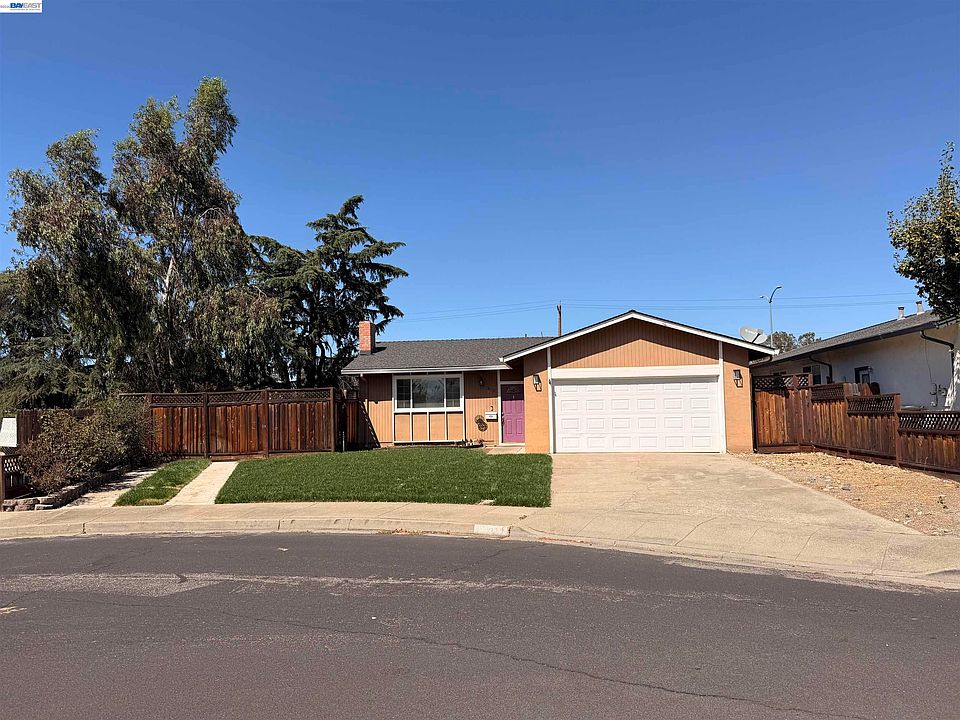 1st image of 312 Robert Way