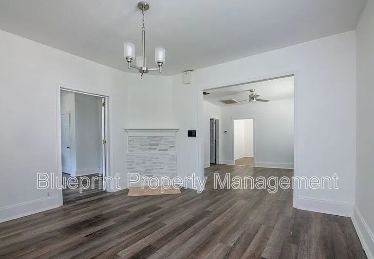 5406 Court G — Photo 3