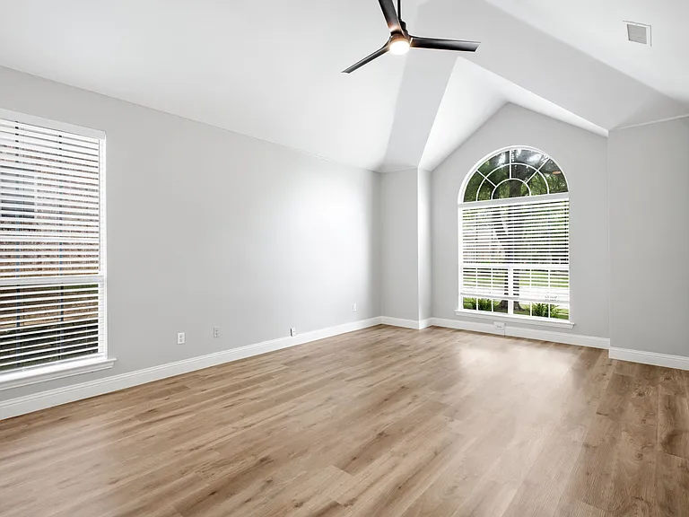 4804 Appleridge Dr — Photo 11