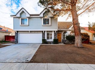 1040 Cloverdale Ct, Rosamond, CA 93560