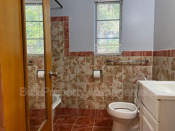 4th image of 317 E Monument Ave #5
