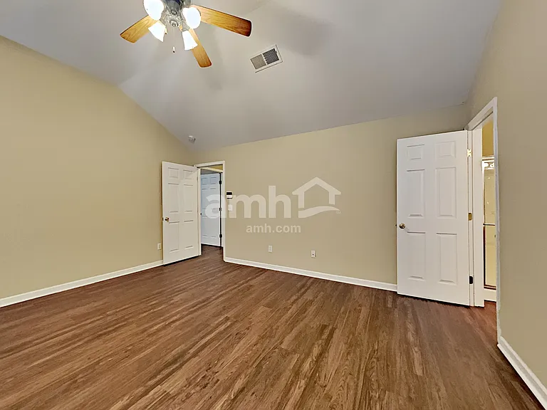 1209 Bending Creek Dr — Photo 9