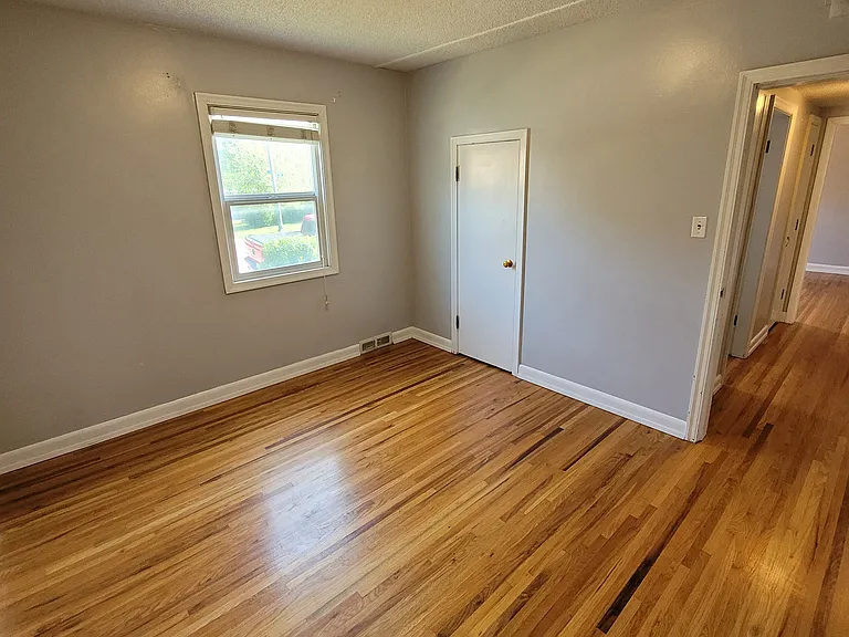 3701 15th St SW #5 — Photo 7