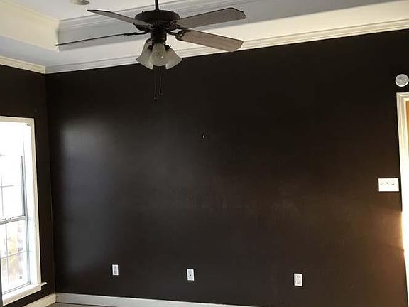 4th image of 13226 Carriage Cir E