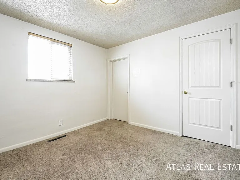 3970 N Utica St — Photo 8