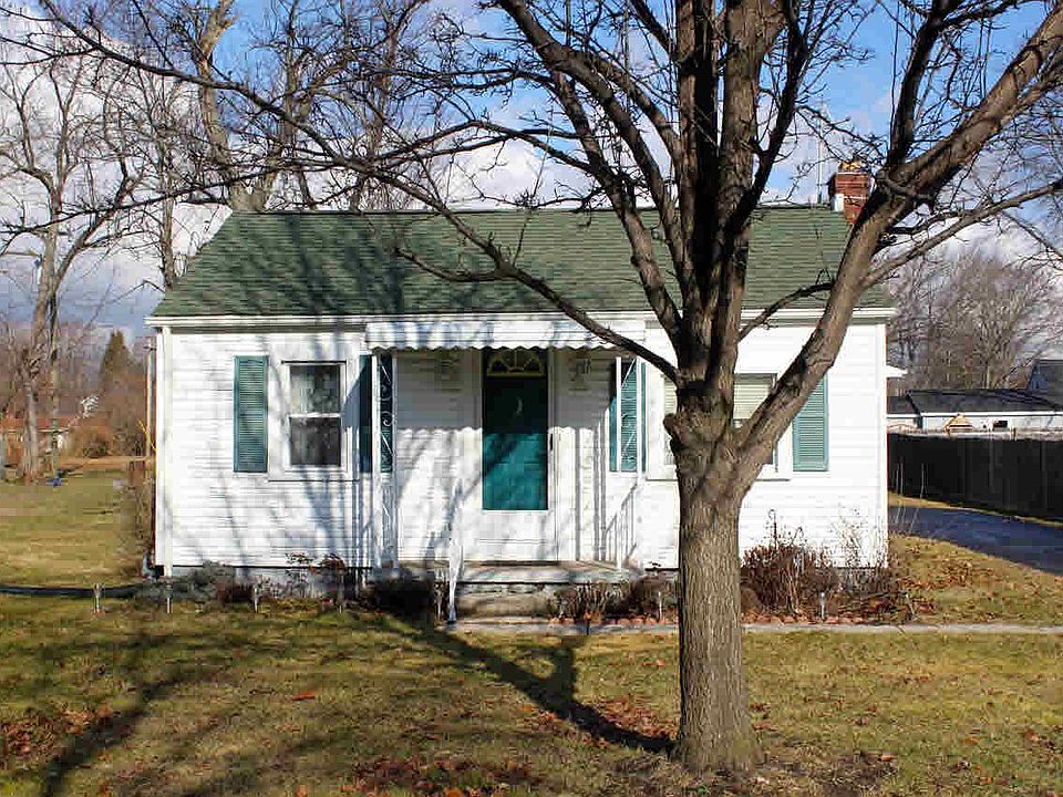 1st image of 165 E Vesey St