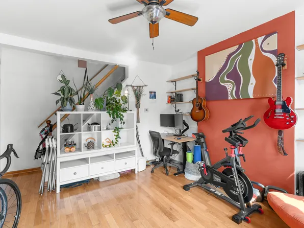 180 Columbus Drive image 3 of 11