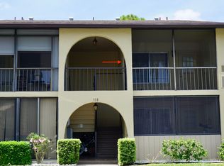 318 Pine Ridge Cir APT D-2, Greenacres, FL 33463