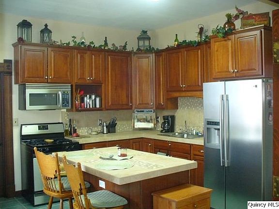 Home for Sale in Quincy, IL $139,900
