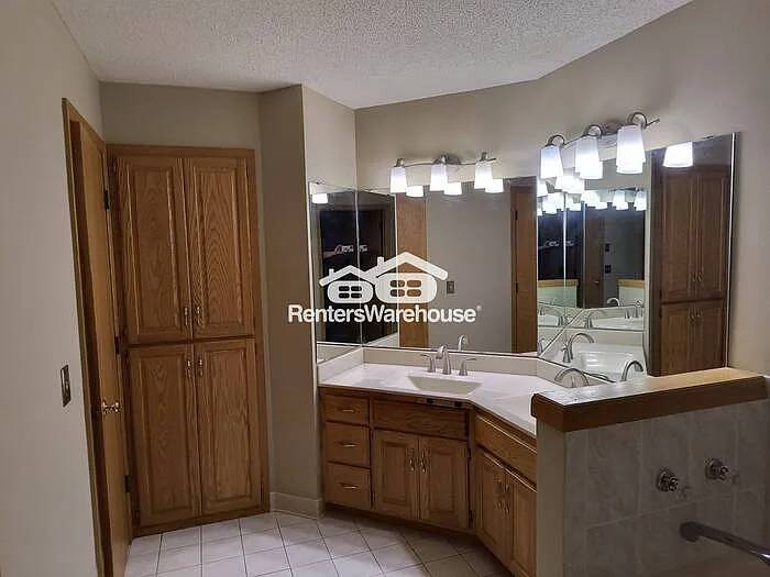 9012 Glen Edin Ln — Photo 23
