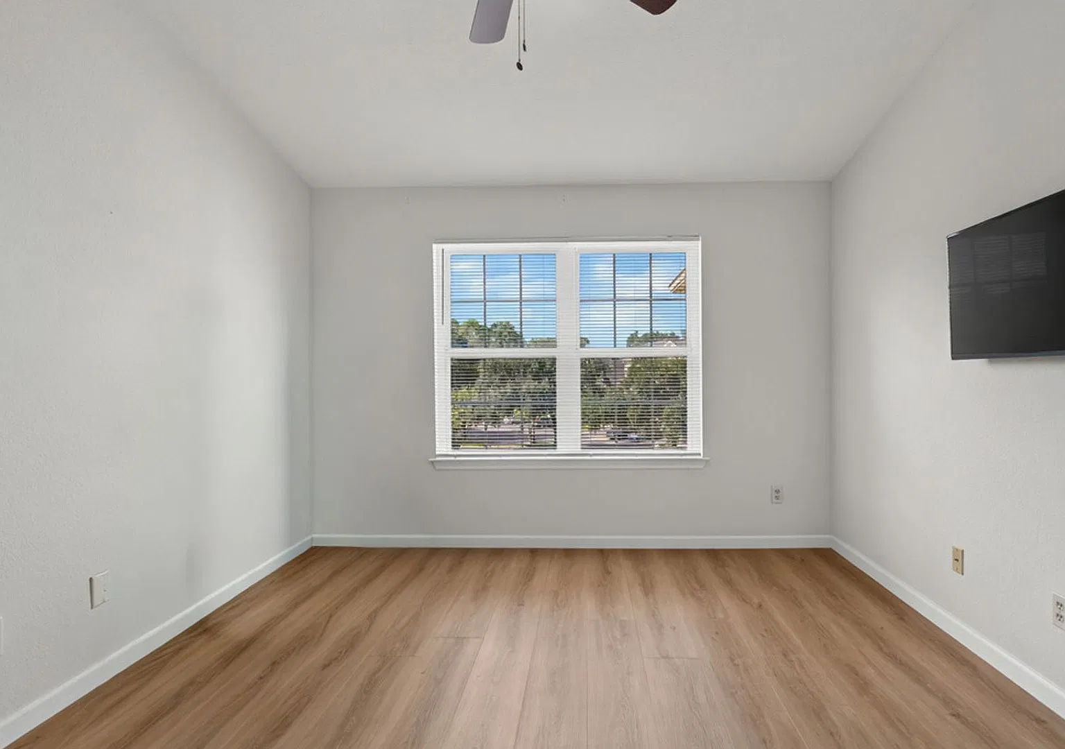 Beautiful Partially Furnished 2-Bedroom, 2-Bathroom Condo in a Gated Community! — Photo 4