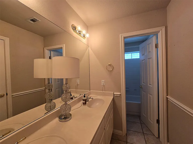 10620 Chestnut Ridge Rd — Photo 15