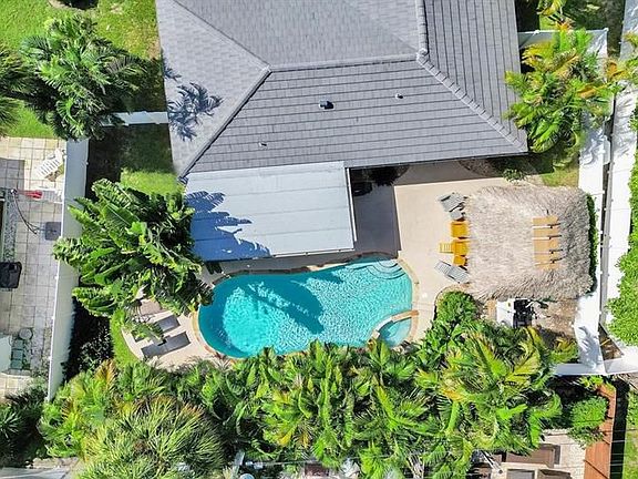 2nd image of 4542 Seagrape Dr #1