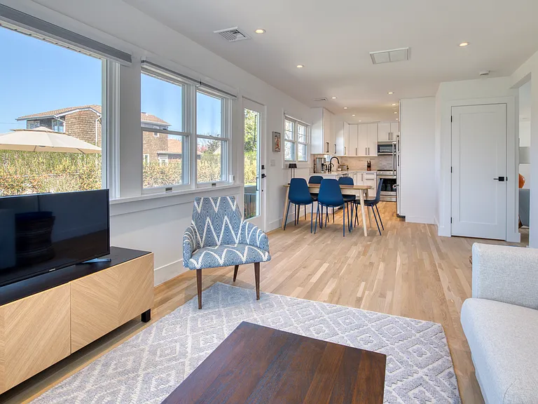 35 Ridge Dr — Photo 12