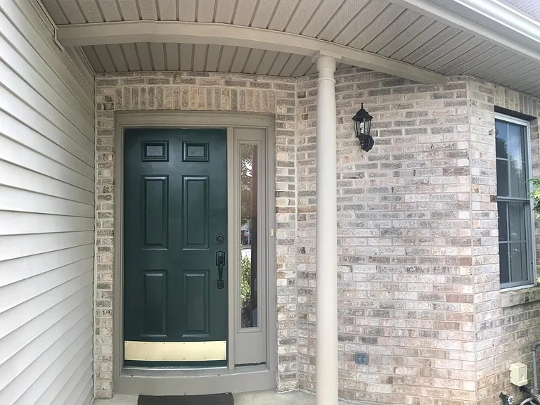 104 Kennedy Ln — Photo 2