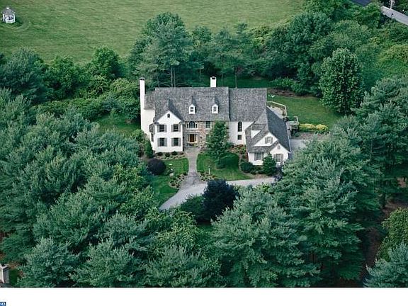 3rd image of 114 Stonepine Dr