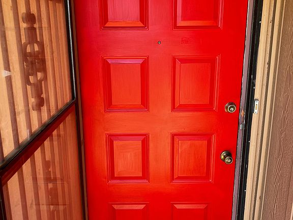 3rd image of 2220 Norwich Ave