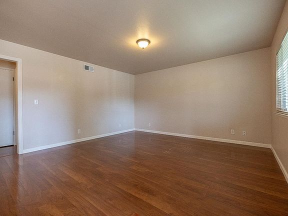 2nd image of 207 Watson Dr APT 1