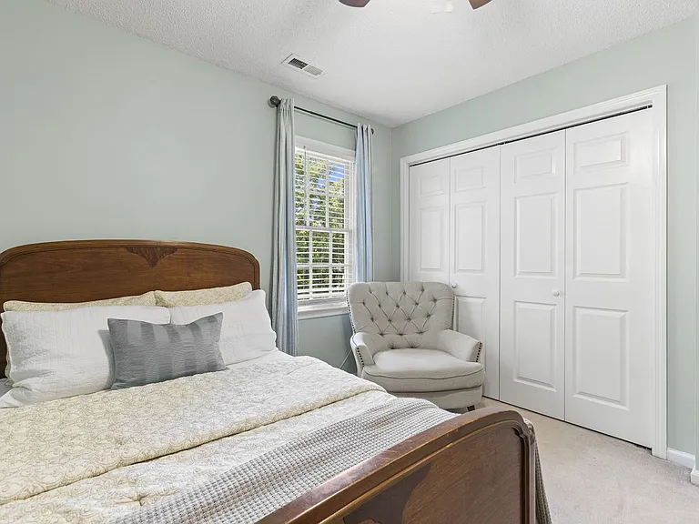 118 Archdale Dr — Photo 20