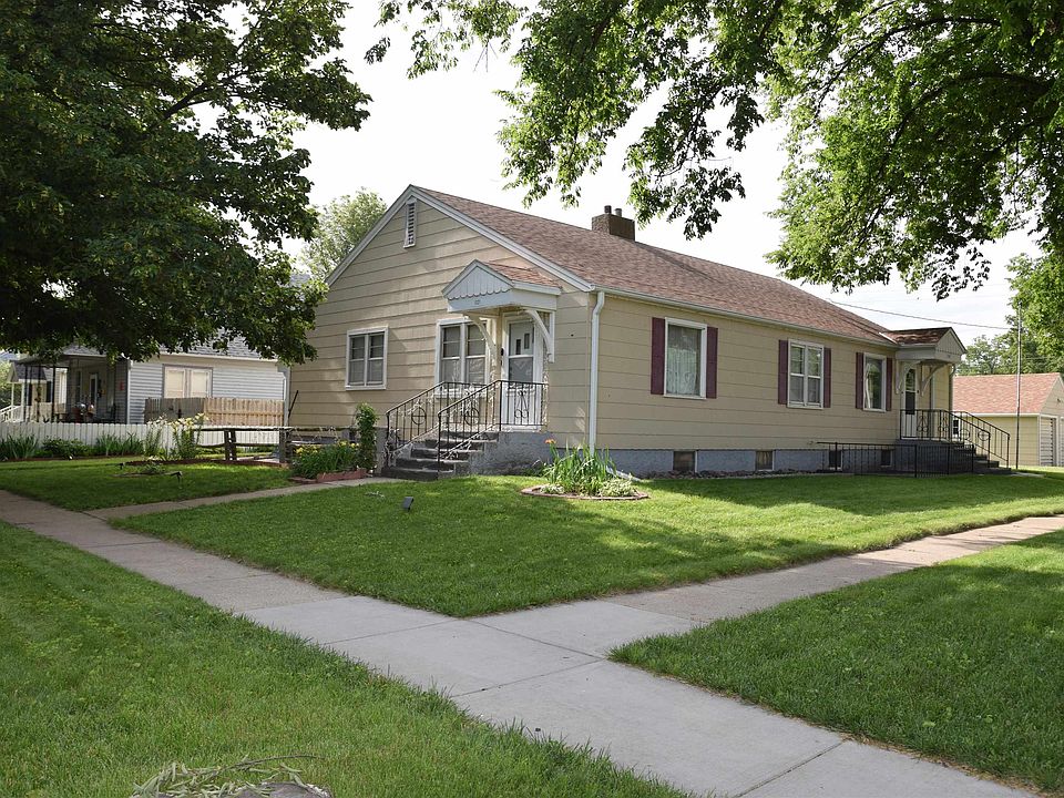 1st image of 1069 14th Ave