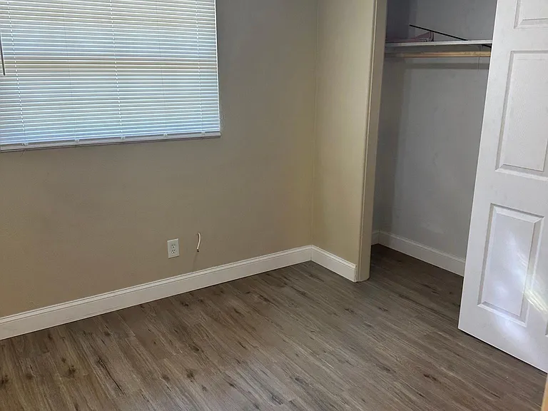 133 Owen Cir N — Photo 5