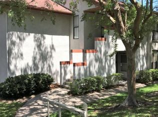 901 Wood Hill Dr, Jacksonville, FL 32256