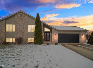 9544 Ivy Ave, Saint John, IN 46373
