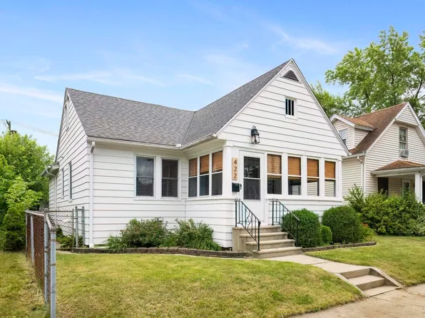 422 N Wenger Ave, Mishawaka, IN 46544