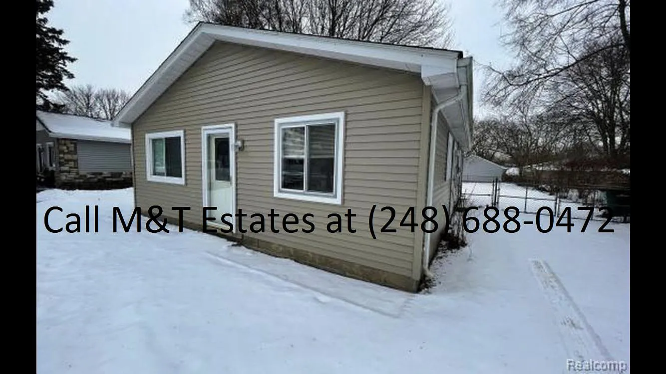6627 Saline Dr photo 1
