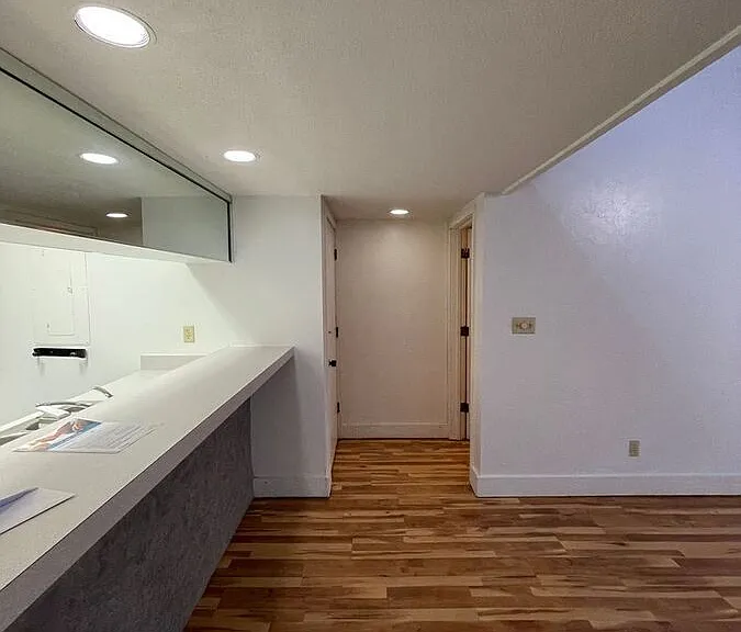 3318 Camelot Dr #3318 — Photo 7