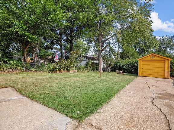 2nd image of 119 Shetland Dr