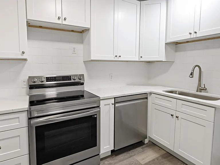 768 22nd Pl — Photo 19