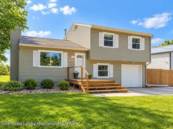 6045 W Plains Rd, Eaton Rapids, MI 48827