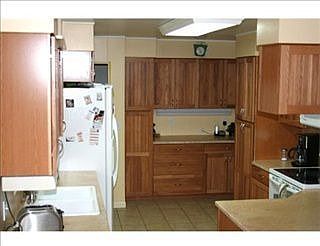 3rd image of 305 Calhoun Ln