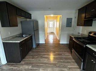 32 North Street, Warren, MA 01083