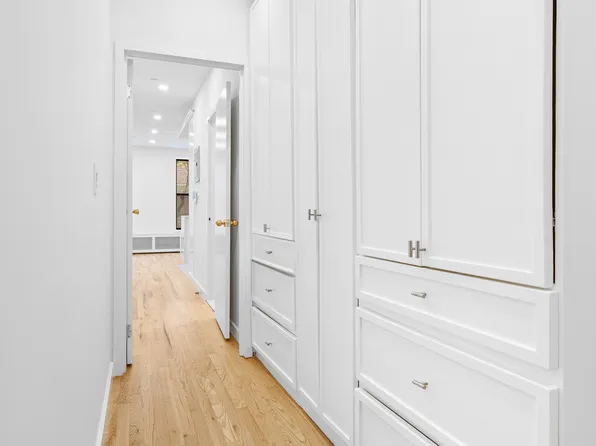 27 West 84th Street 2FW image 8 of 9