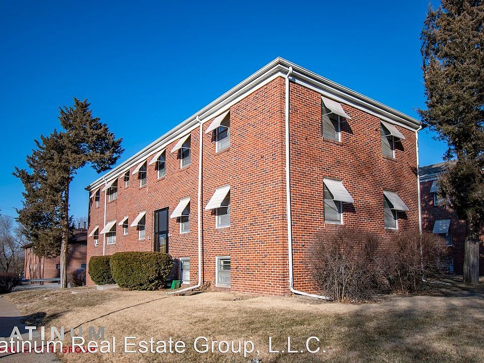 1st image of 4727 Cass St #11