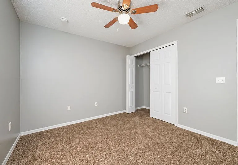 1122 Alloway Ave — Photo 9