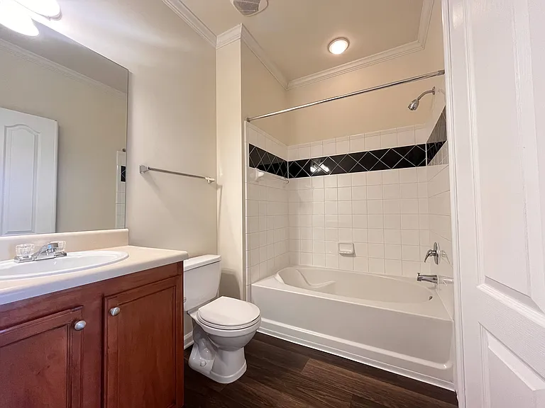 Wesley Kensington Apartments at Stonecrest — Photo 328
