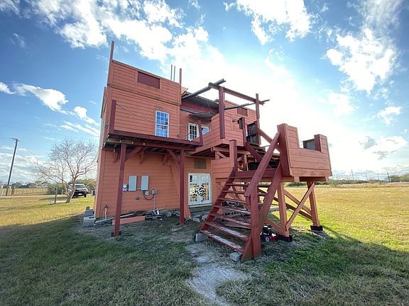 2nd image of 3582 County Road 476