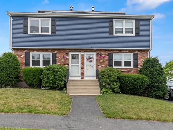 17 Jennifer Ln #2B, Peabody, MA 01960