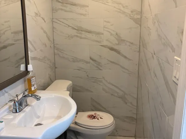 12 Lee St Floor 1, Roosevelt, NY 11575