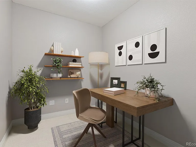 bonus area/study/office...unfurnished