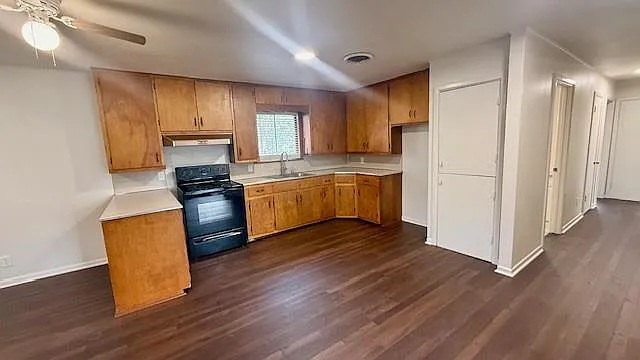 800 Otis St — Photo 7
