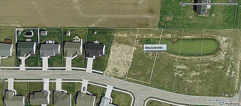 2nd image of 37 Kyle Dr